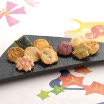 カルタ百人一首 化粧箱 (小) (袋数の目安：約50袋)｜京都 あられ おかき 人気 おすすめ おいしい グルメ 食べ比べ 詰め合わせ セット お取り寄せ ふるさと納税 [1589]