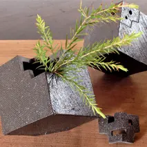 花器 キューブ(中) 黒 【一輪挿し 手作り 陶器 オブジェ インテリア 癒し 贈り物】(H038109)