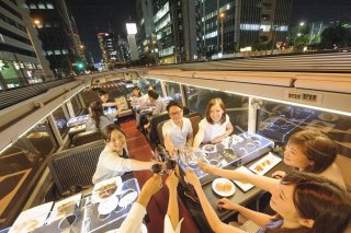 【人気ドラマで紹介】走る2階建てレストランバスでリッチな川崎工場夜景周遊鑑賞ツアー貸切プラン※2ドリンクつき【ご乗車最大24名様まで】