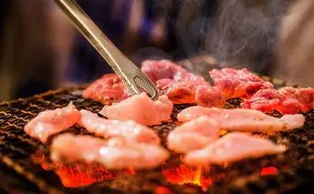 かみふらの多田精肉店 豚ホルモン 2種 各500g×2袋 計2kg 焼肉 ホルモン 豚 みそ しお 味噌 塩 自家製だれ 北海道 上富良野町 豚肉/ホルモン