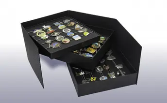 バッジコレクターズBOX 雑貨 日用品 