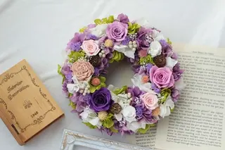 プリザーブドフラワー リース パープル／HANARA 大人色 ラベンダーカラー 華 花 ギフト 母の日 花冠 かわいい ドライフラワー インテリア 奈良県 宇陀市 誕生日 お祝い 敬老の日 感謝 結婚祝い 還暦 プロポーズ お供え 花ケース入り ふるさと納税 誕生日 お祝い 敬老の日 感謝 結婚祝い 還暦 プロポーズ お供え 花ケース入り 誕生日 お祝い 敬老の日 感謝 結婚祝い 還暦 プロポーズ お供え 花ケース入り 誕生日 お祝い 敬老の日 感謝 結婚祝い 還暦 プロポーズ お供え 花ケース入り