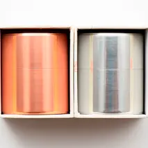 【天皇杯受賞者の茶師】久五郎茶園作 手摘み玉露1缶 と 茶師 奥谷輝夫作 手摘み煎茶1缶 セット〈 お茶 茶 緑茶 煎茶 玉露 茶葉 手摘み煎茶 手摘み玉露 茶筒 お茶缶 銅製缶 農林水産大臣賞 工芸品 〉 装飾品 