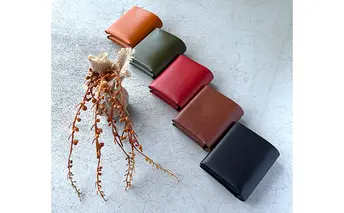 本革 ノンステッチの二つ折りミニ財布 栃木レザー　レッド