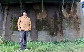 [No.5631-7192]0578GONZO SURF　ツイーディーコーデュロイシャツ　カラー：キャメル　M