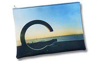 ウェットスーツの素材のクラッチバック(1) 雑貨 日用品 ファッション カバン バッグ 