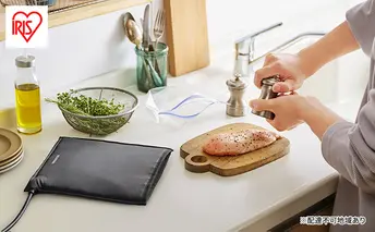 低温調理器 袋型 PLTC-M01-B ブラック アイリスオーヤマ テレビで紹介 袋型低温調理器 ポケットシェフ PocketChef 袋型 低温調理機 低温調理 低温 スロークッカー 真空調理 キッチン用品 調理家電 新生活 一人暮らし 生活応援